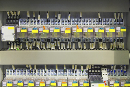 What types of protective relay modules are used